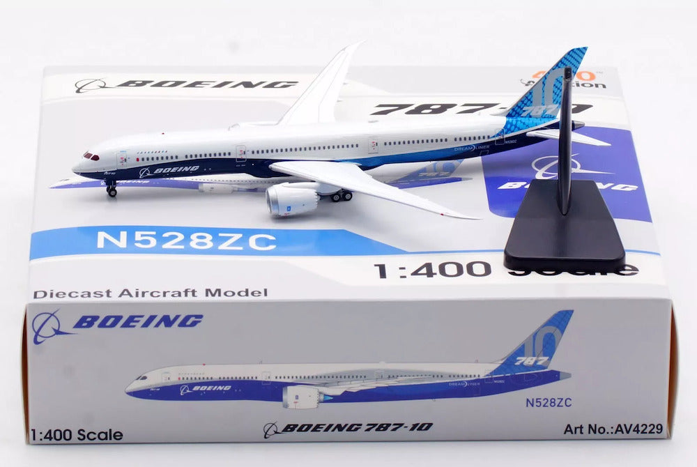 Boeing (House colors) / Boeing 787-10 Dreamliner / N528ZC / AV4229 / 1:400