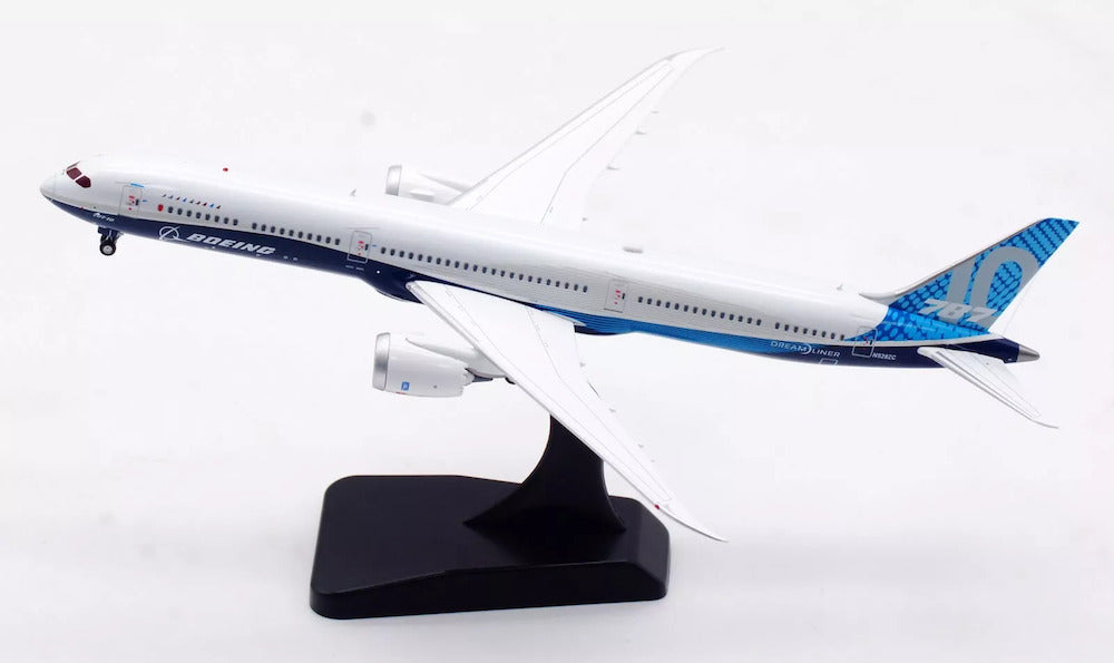 Boeing (House colors) / Boeing 787-10 Dreamliner / N528ZC / AV4229 / 1:400