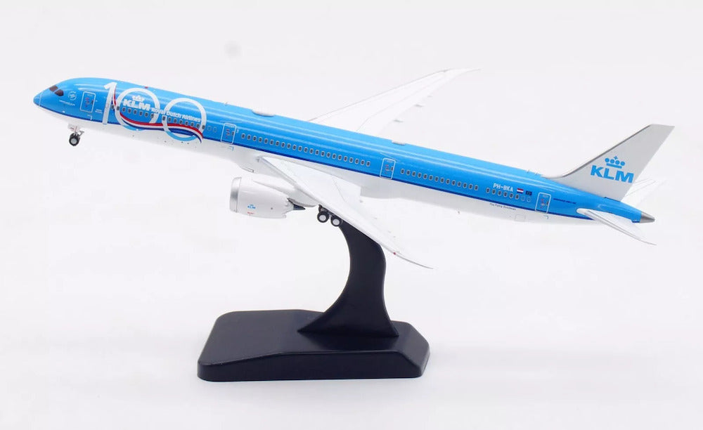 KLM Royal Dutch Airlines / Boeing 787-10 Dreamliner / PH-BKA  / AV4230 / elaviadormodels