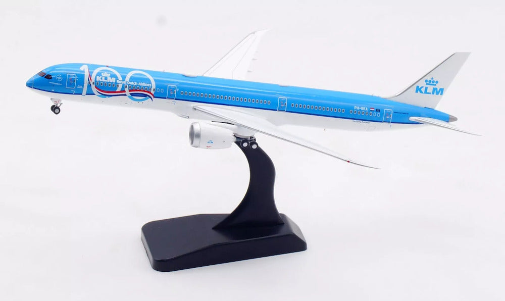 KLM Royal Dutch Airlines / Boeing 787-10 Dreamliner / PH-BKA  / AV4230 / elaviadormodels