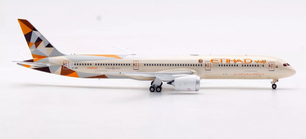 Etihad Airways / Boeing 787-10 Dreamliner / A6-BMI  / AV4231 / elaviadormodels