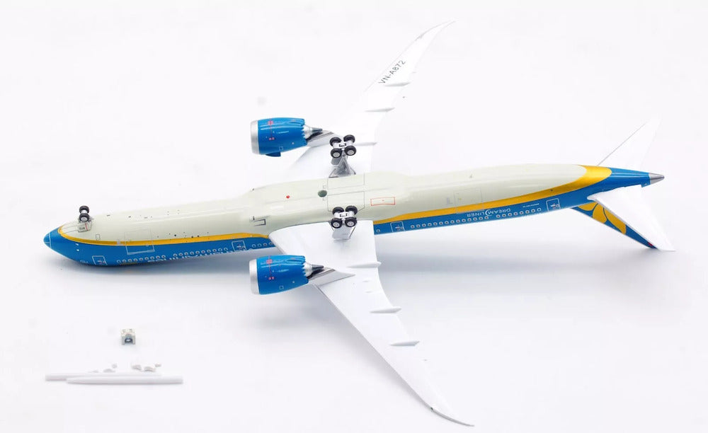 Vietnam Airlines / Boeing 787-10 Dreamliner / VN-A872  / AV4233 / elaviadormodels