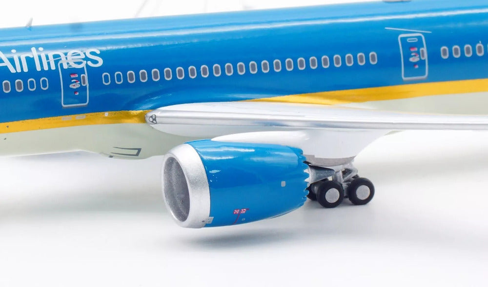 Vietnam Airlines / Boeing 787-10 Dreamliner / VN-A872  / AV4233 / elaviadormodels