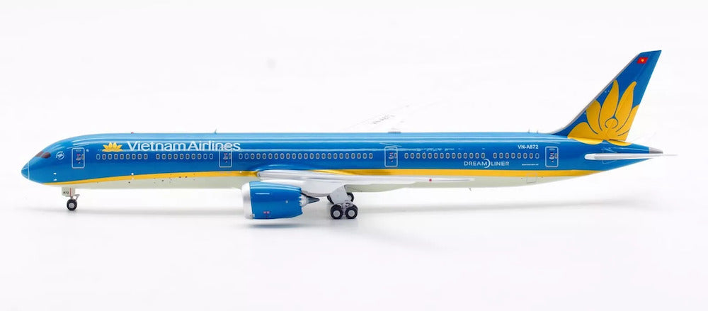 Vietnam Airlines / Boeing 787-10 Dreamliner / VN-A872  / AV4233 / elaviadormodels