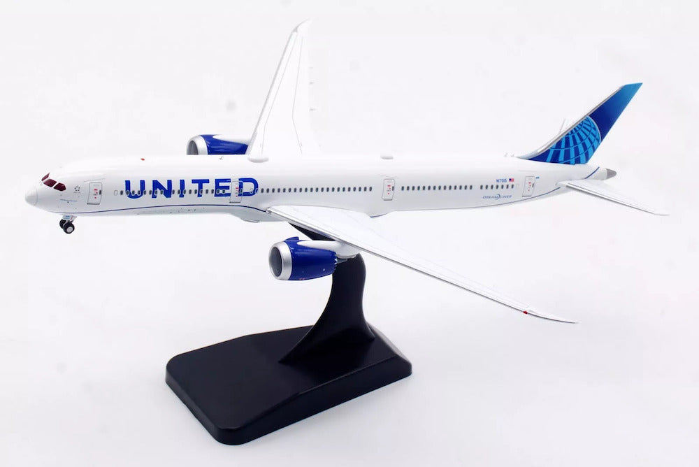 United Airlines / Boeing 787-10 Dreamliner / N17015 / AV4235 / elaviadormodels