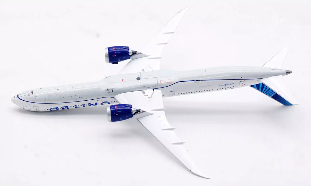 United Airlines / Boeing 787-10 Dreamliner / N17015 / AV4235 / elaviadormodels