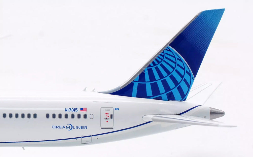 United Airlines / Boeing 787-10 Dreamliner / N17015 / AV4235 / elaviadormodels