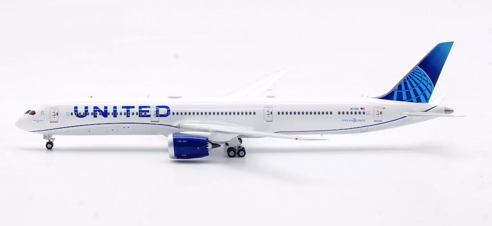 United Airlines / Boeing 787-10 Dreamliner / N17015 / AV4235 / elaviadormodels