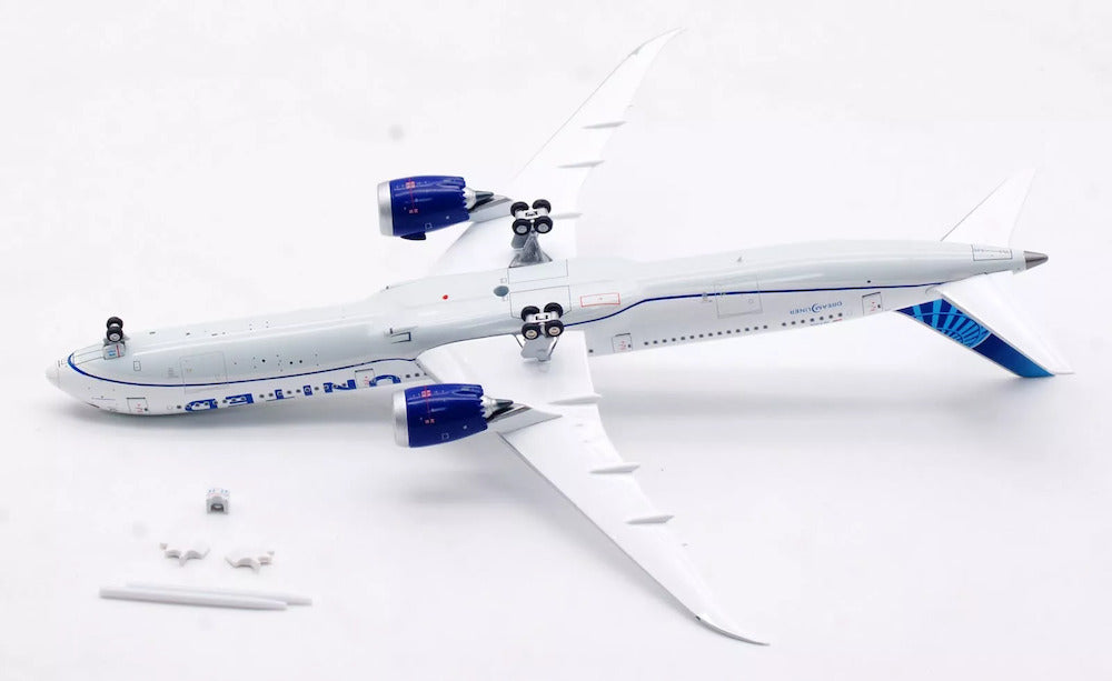 United Airlines / Boeing 787-10 Dreamliner / N17015 / AV4235 / elaviadormodels