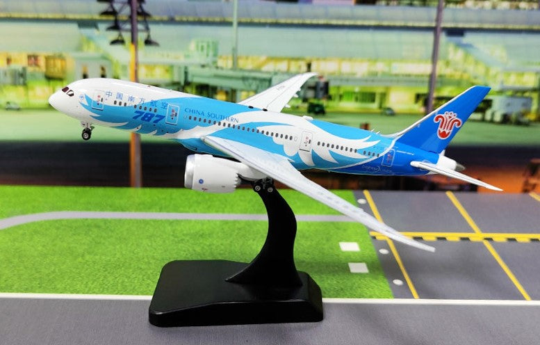 China Southern Airlines / Boeing 787-9 Dreamliner / B-2726 / AV4238 / 1:400