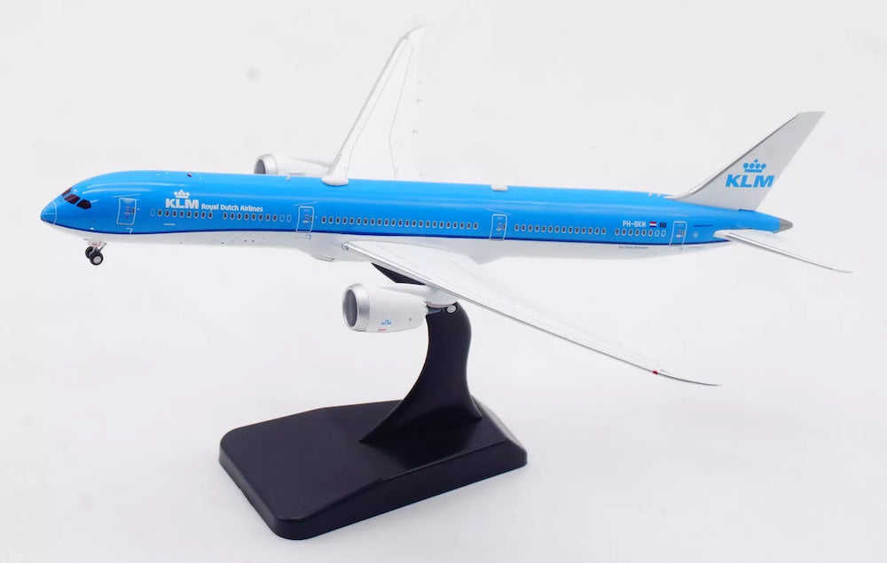 KLM Royal Dutch Airlines / Boeing 787-10 Dreamliner / PH-BKM  / AV4246 / elaviadormodels