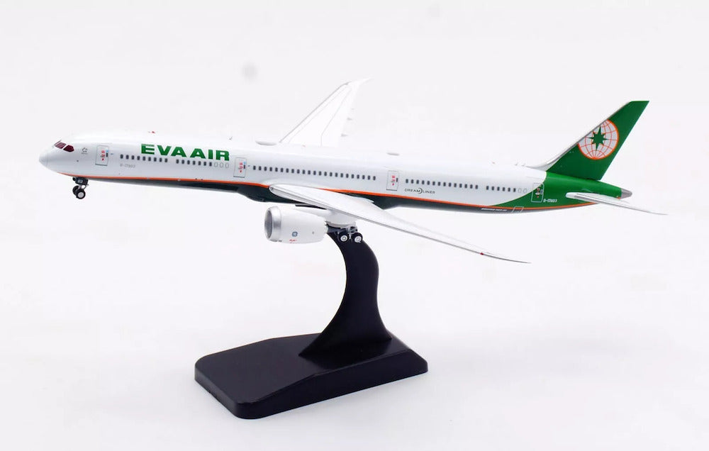 EVA Air / Boeing 787-10 Dreamliner / B-17803 / AV4247 / 1:400