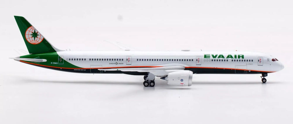 EVA Air / Boeing 787-10 Dreamliner / B-17803 / AV4247 / 1:400