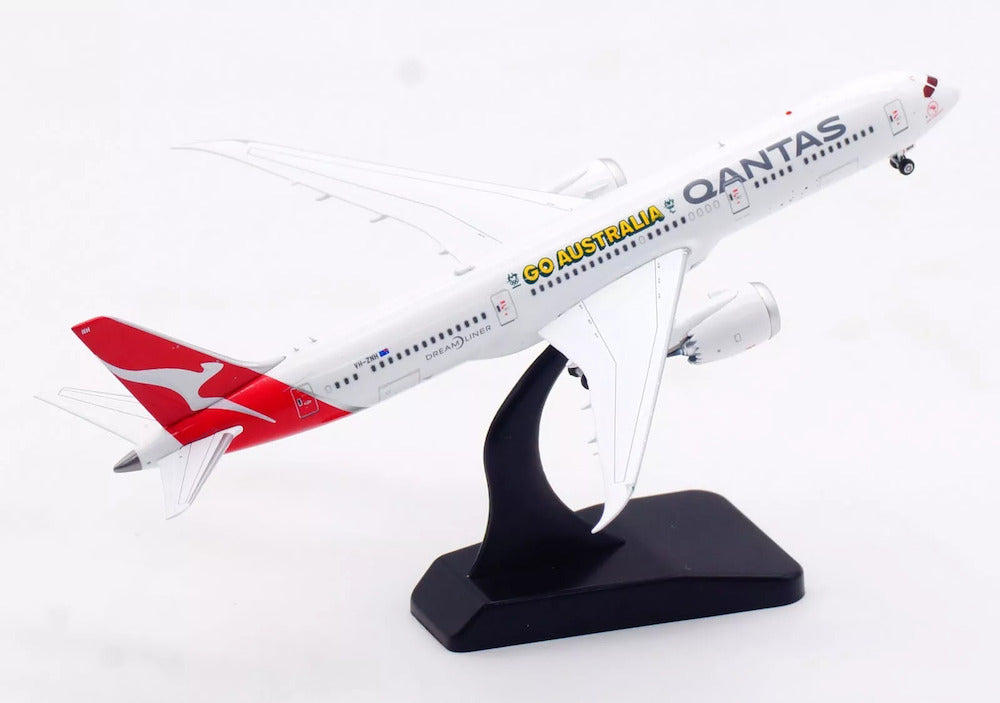 Qantas ("Go Australia" livery) / Boeing 787-9 Dreamliner / VH-ZNH / AV4259 / elaviadormodels