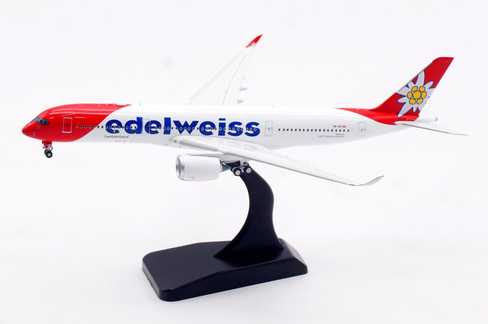 Edelweiss Air / Airbus A350-941 / HB-IBC / AV4278 / elaviadormodels