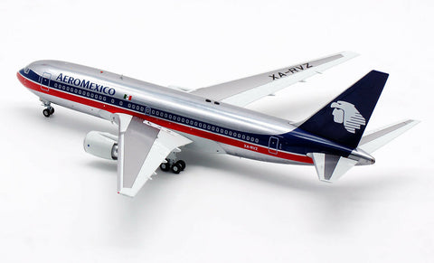 Aeromexico / Boeing B 767-200 / XA-RZV / IF762AM0621P / 1:200 elaviadormodels