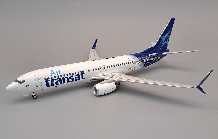 Air Transat / B737-800 / C-CTQC / JF-737-8-038 / 1:200 elaviadormodels