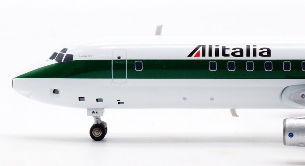 Alitalia / Douglas DC-8-63  / I-DIWN  / IF862AZ0620 / 1:200 elaviadormodels