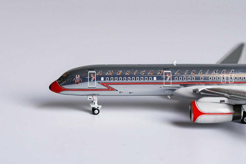American Airlines / Boeing B757-200 / N679A / 53175 / 1:400