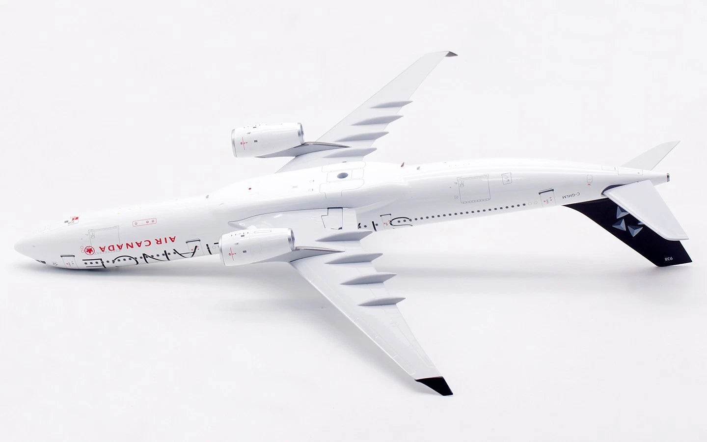 Air Canada (Star Alliance) / Airbus A330-300 / C-GHLM / B-333-AC-HLM / 1:200