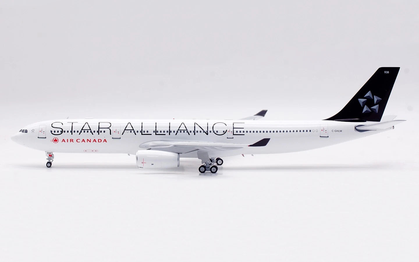 Air Canada (Star Alliance) / Airbus A330-300 / C-GHLM / B-333-AC-HLM / 1:200
