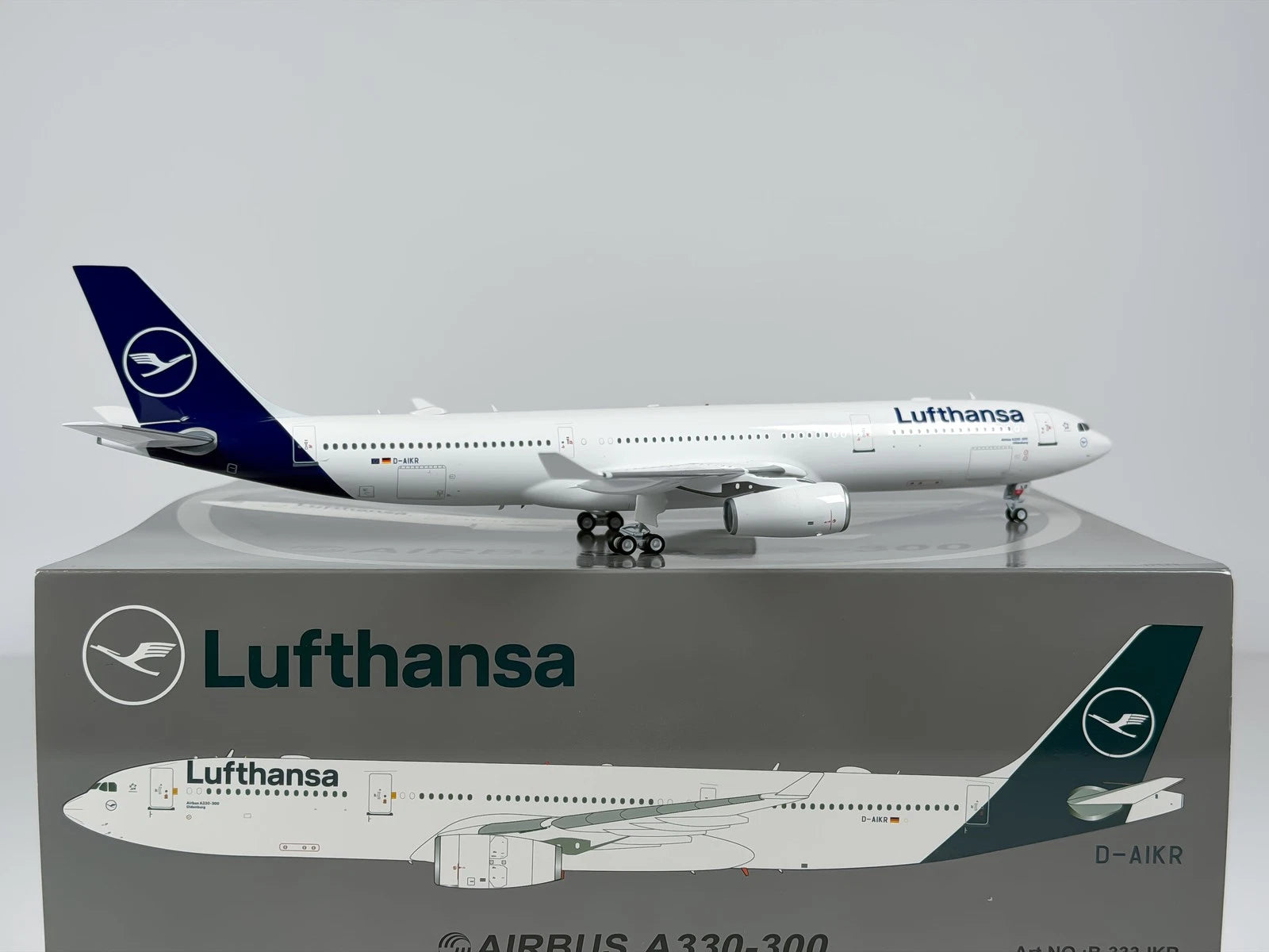 Lufthansa / Airbus A330-300 / D-AIKR / B-333-IKR / 1:200