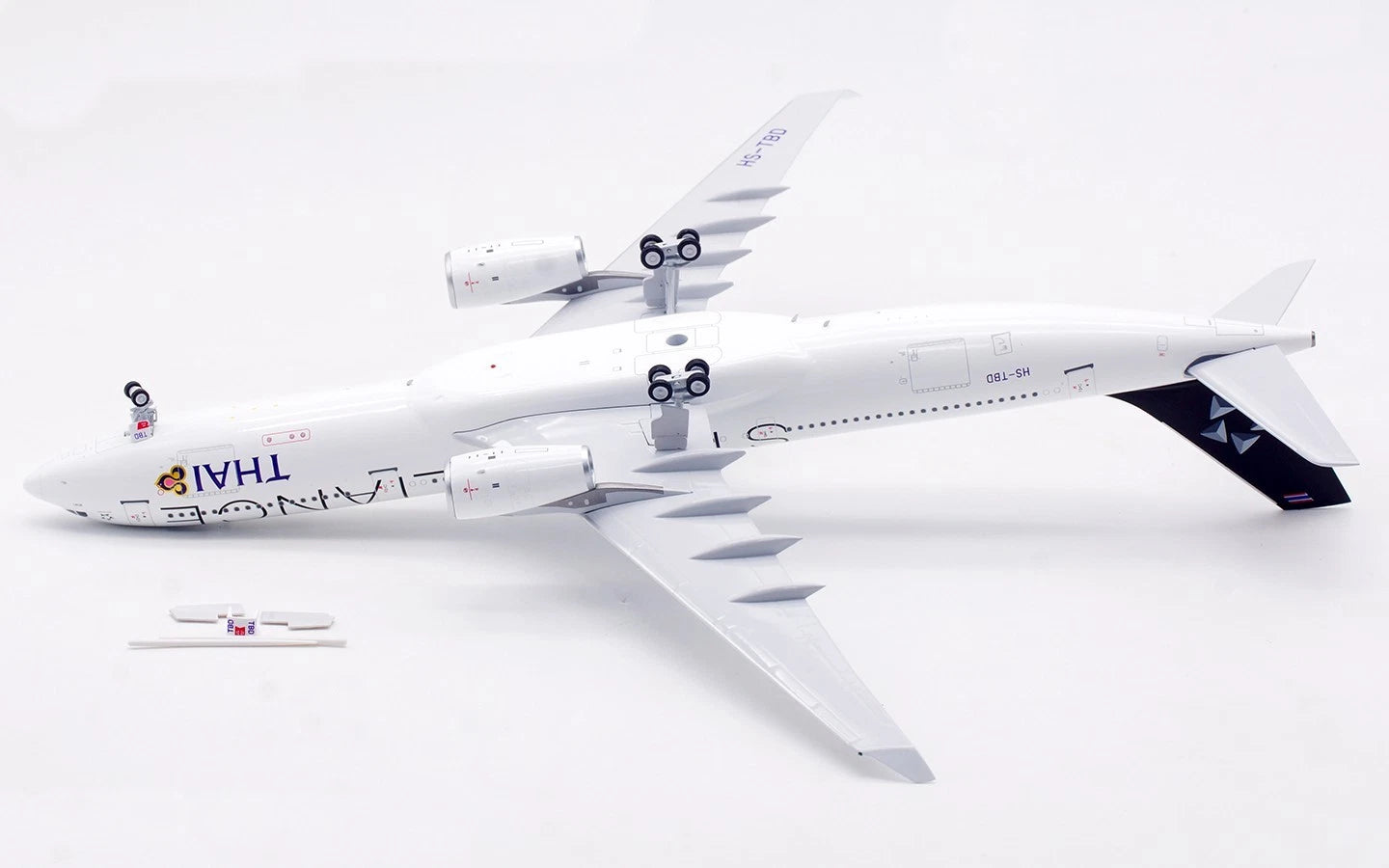 Thai Airways (Star Alliance livery) / Airbus A330-300 / HS-TBD / B-333-TG-TBD / 1:200
