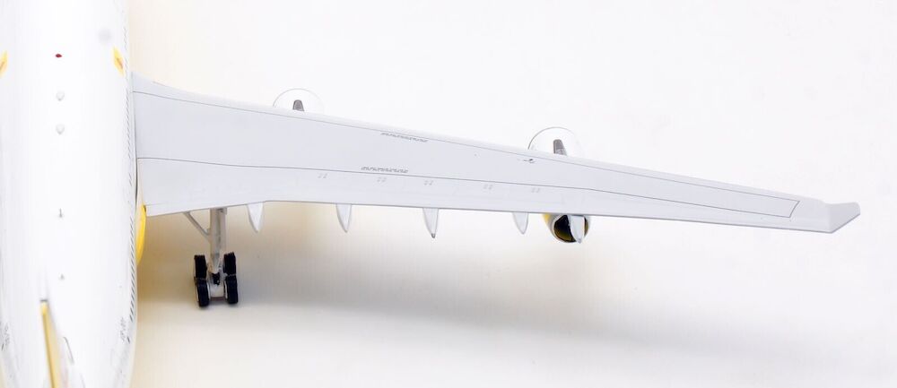 Royal Brunei Airlines / Airbus A340-200 / V8-001 / B-342-001 / elaviadormodels