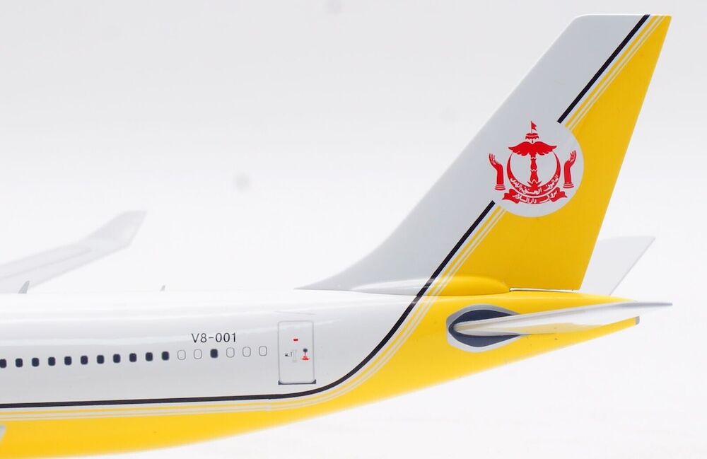 Royal Brunei Airlines / Airbus A340-200 / V8-001 / B-342-001 / elaviadormodels