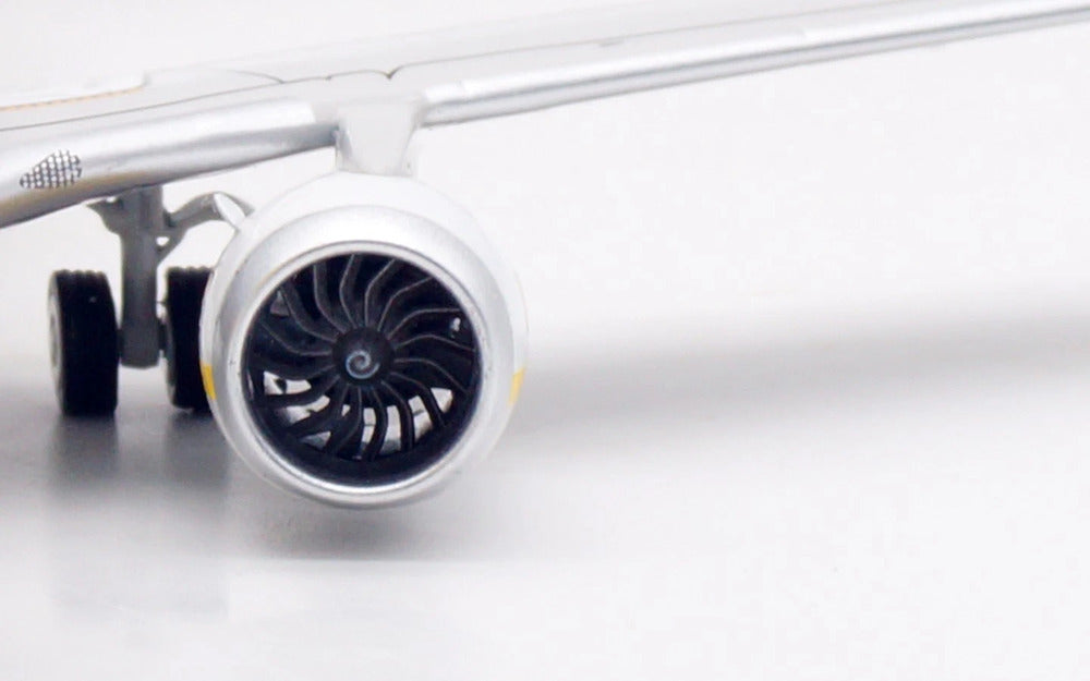 Buzz / Boeing 737-8 MAX 200 / SP-RZH / B-738M-RR-RZH / elaviadormodels