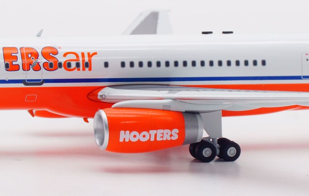 Hooters Air / Boeing B757-200 / N750WL / B-752-H1 / elaviadormodels