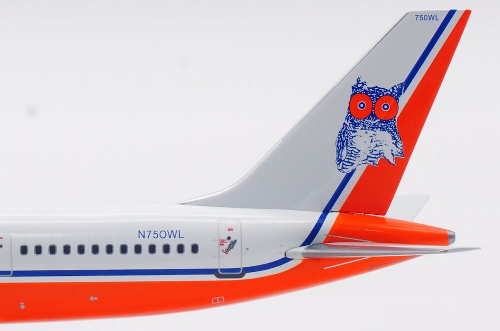 Hooters Air / Boeing B757-200 / N750WL / B-752-H1 / elaviadormodels