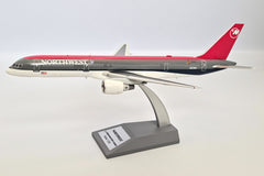 Northwest Airlines / Boeing B757-200 / N528US / B-752-NW-0525 / 1:200