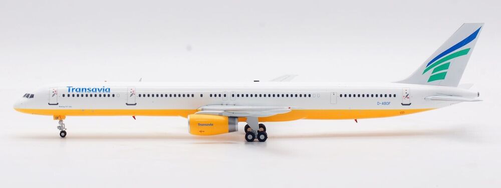 Transavia Airlines / B757-300 / B-ABOF / B-753-BOF / elaviadormodels