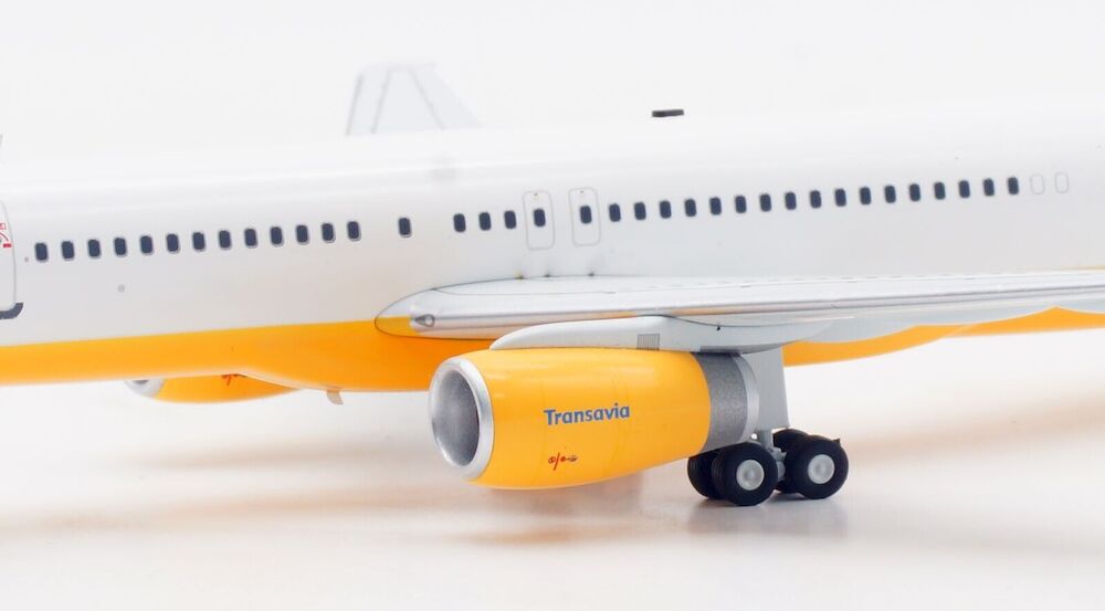 Transavia Airlines / B757-300 / B-ABOF / B-753-BOF / elaviadormodels