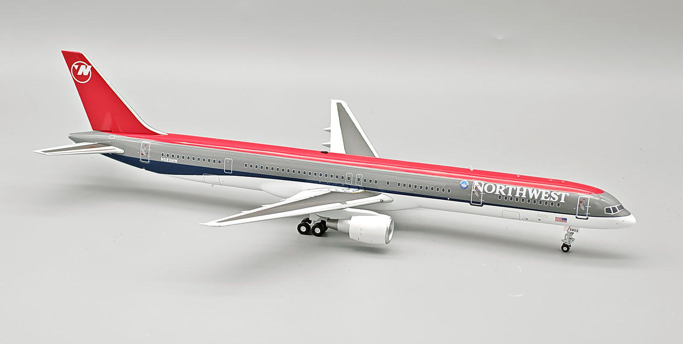 Northwest Airlines / Boeing B757-300 / N583NW / B-753-NW-583 / 1:200 elaviadormodels