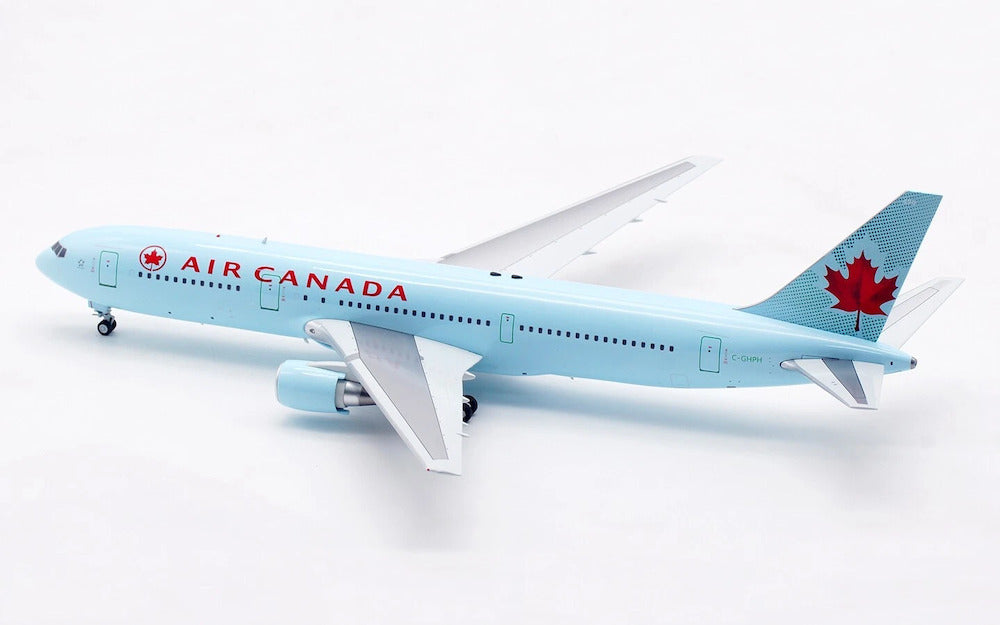 Air Canada / Boeing 767-300 / C-GHPH / B-763-AC-HPH / 1:200 elaviadormodels