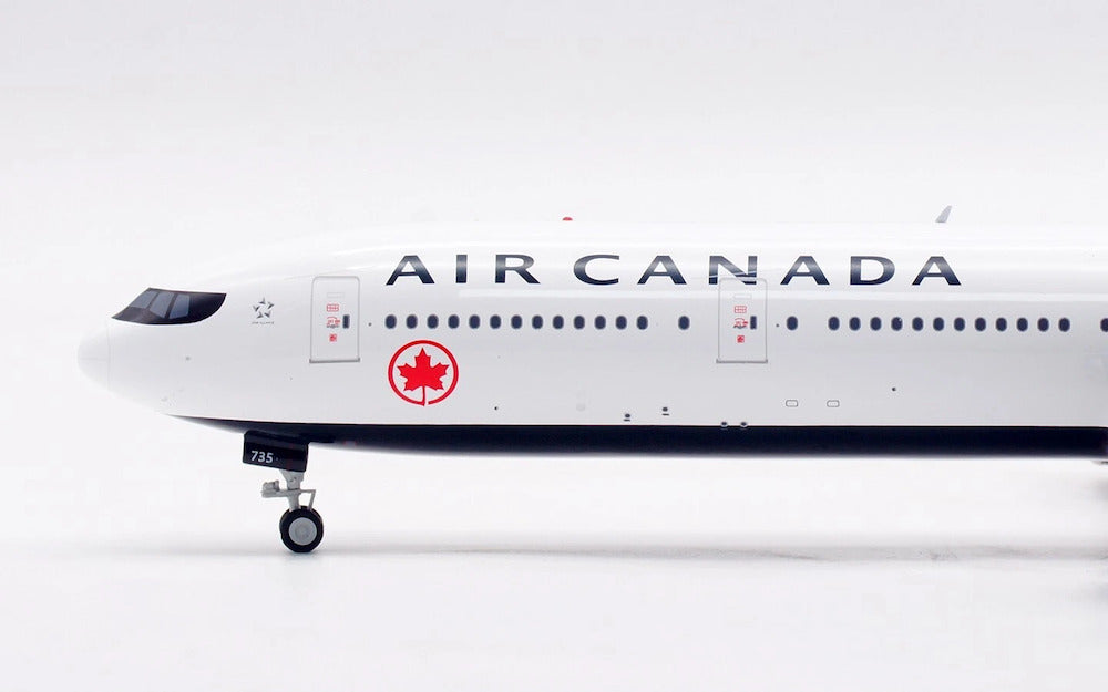 Air Canada / Boeing 777-300 / C-FIUR / B-773-AC-IUR / 1:200 elaviadormodels