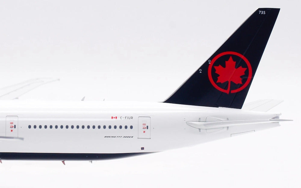 Air Canada / Boeing 777-300 / C-FIUR / B-773-AC-IUR / 1:200 elaviadormodels
