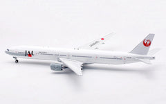Japan Airlines - JAL  / Boeing 777-300 / JA8945 / B-773-JAL-945 / elaviadormodels