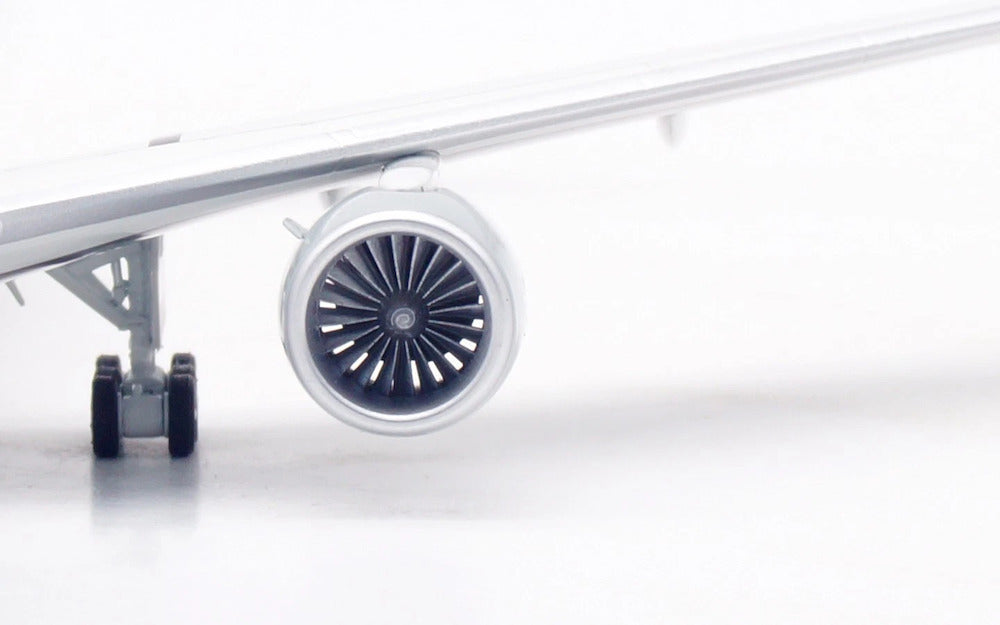 Japan Airlines - JAL  / Boeing 777-300 / JA8945 / B-773-JAL-945 / elaviadormodels