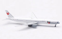 Japan Airlines - JAL  / Boeing 777-300 / JA8945 / B-773-JAL-945 / elaviadormodels