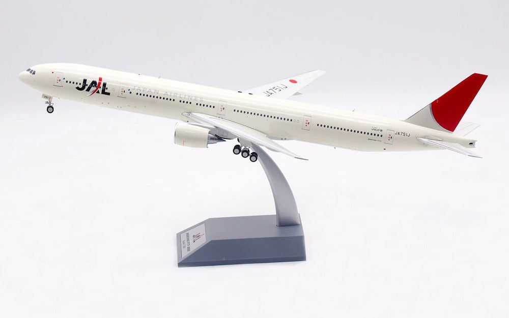 Japan Airlines - JAL  / Boeing 777-300 / JA751J / B-773-JL-51J / elaviadormodels
