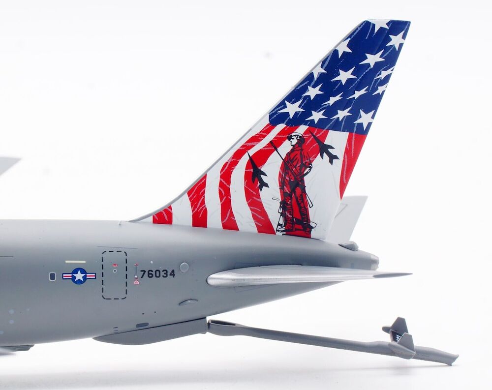 USA - Air Force / Boeing KC-46A Pegasus / 76064 / B-KC46-USAF / elaviadormodels