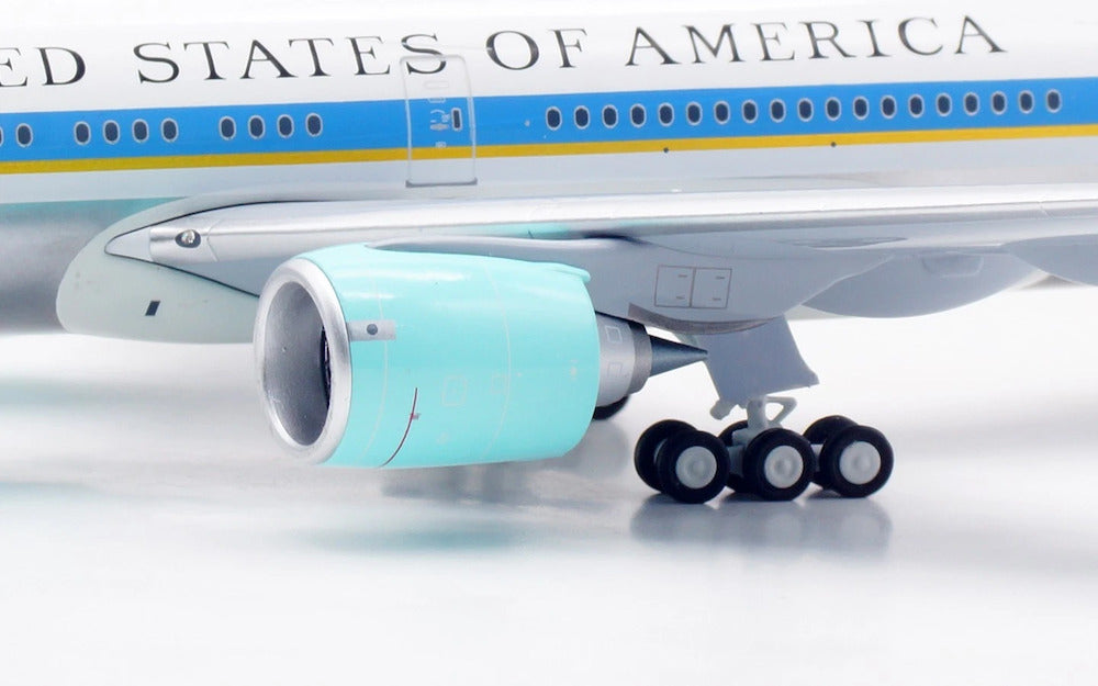 USAF - United States of America / Boeing 777-300 / B-USAF-773-01P / elaviadormodels