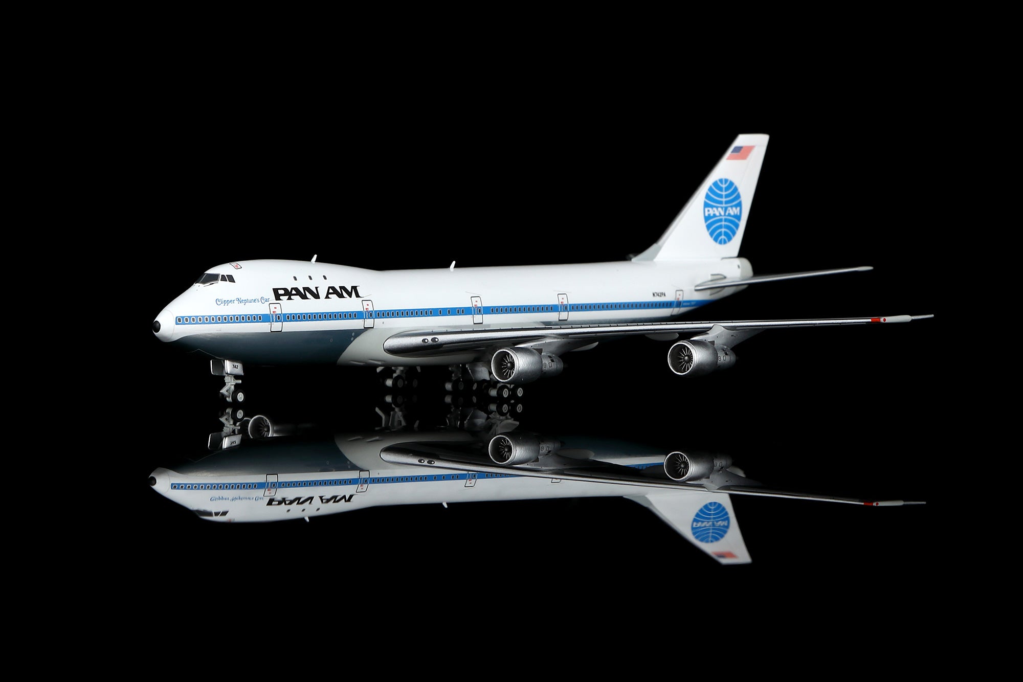 Pan Am / Boeing 747-100 / N742PA / B551411P / 1:400
