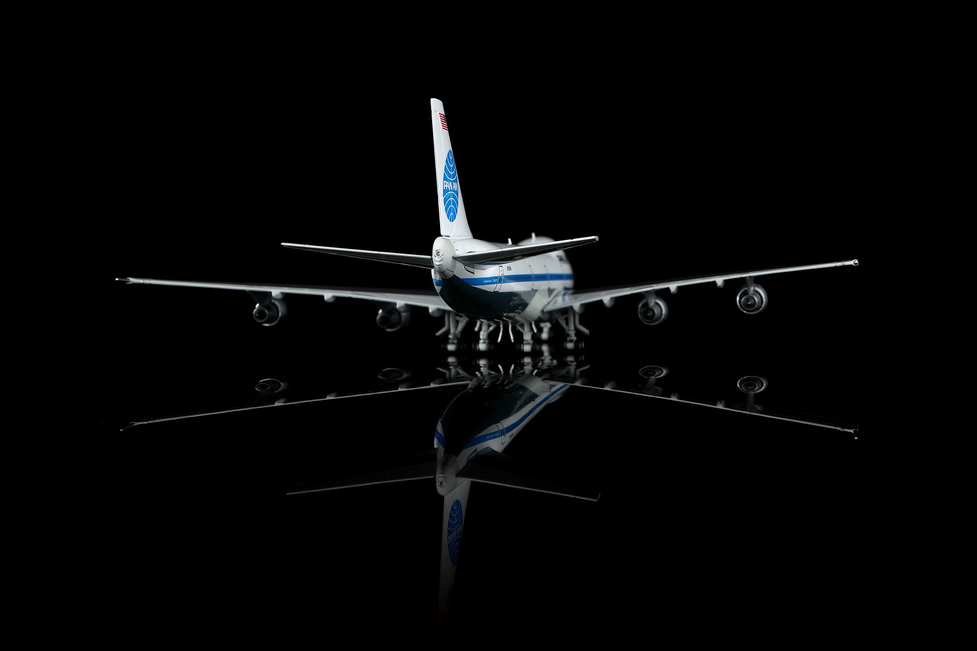 Pan Am / Boeing 747-100 / N742PA / B551411P / 1:400