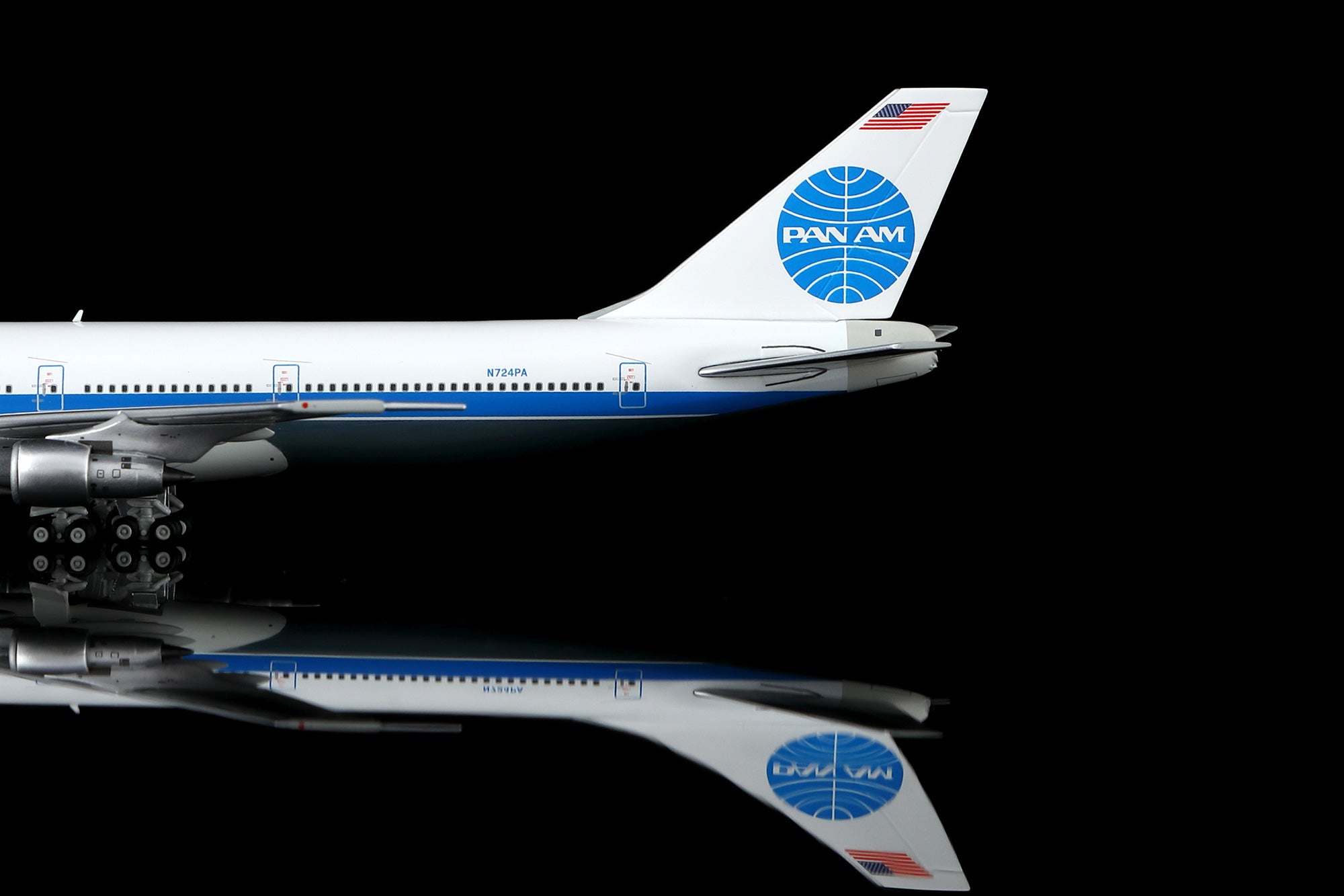 Pan Am / Boeing 747-200 / N724PA / B598202P / 1:400