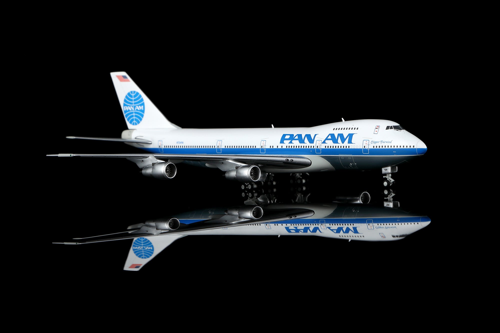 Pan Am / Boeing 747-200 / N724PA / B598202P / 1:400