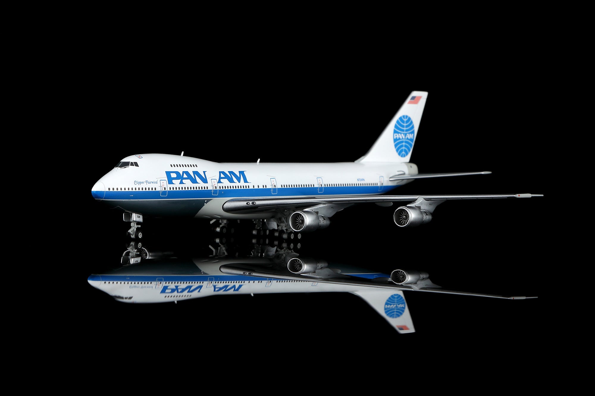 Pan Am / Boeing 747-200 / N724PA / B598202P / 1:400
